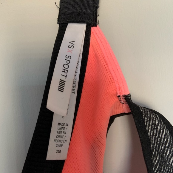 Victoria Secret Pink&Black Sports Bra 32B - Picture 4 of 4